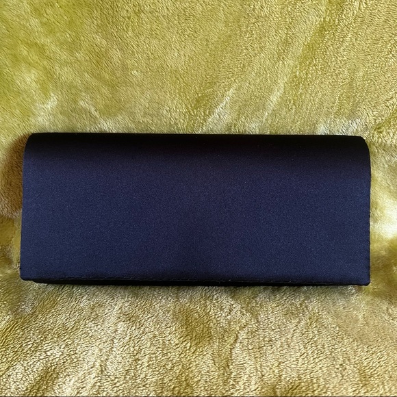 Black satin clutch purse Snap close long cord handle over shoulder or tuck in - Picture 2 of 11